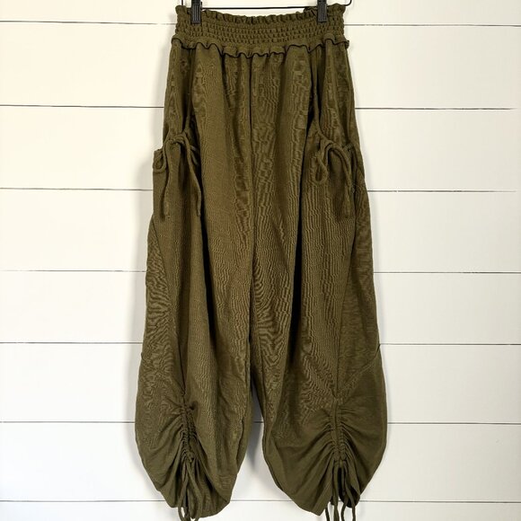 Free People Beach women's olive green parachute balloon style pant Sz XS - Picture 1 of 3